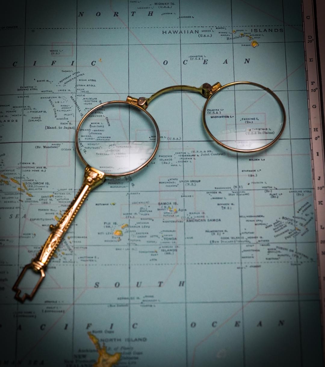 Gold Filled Lorgnette with Retractible Lenses